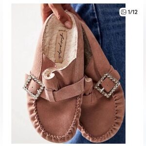 FREE PEOPLE AFTER RIDING MULES IN PINK FROST